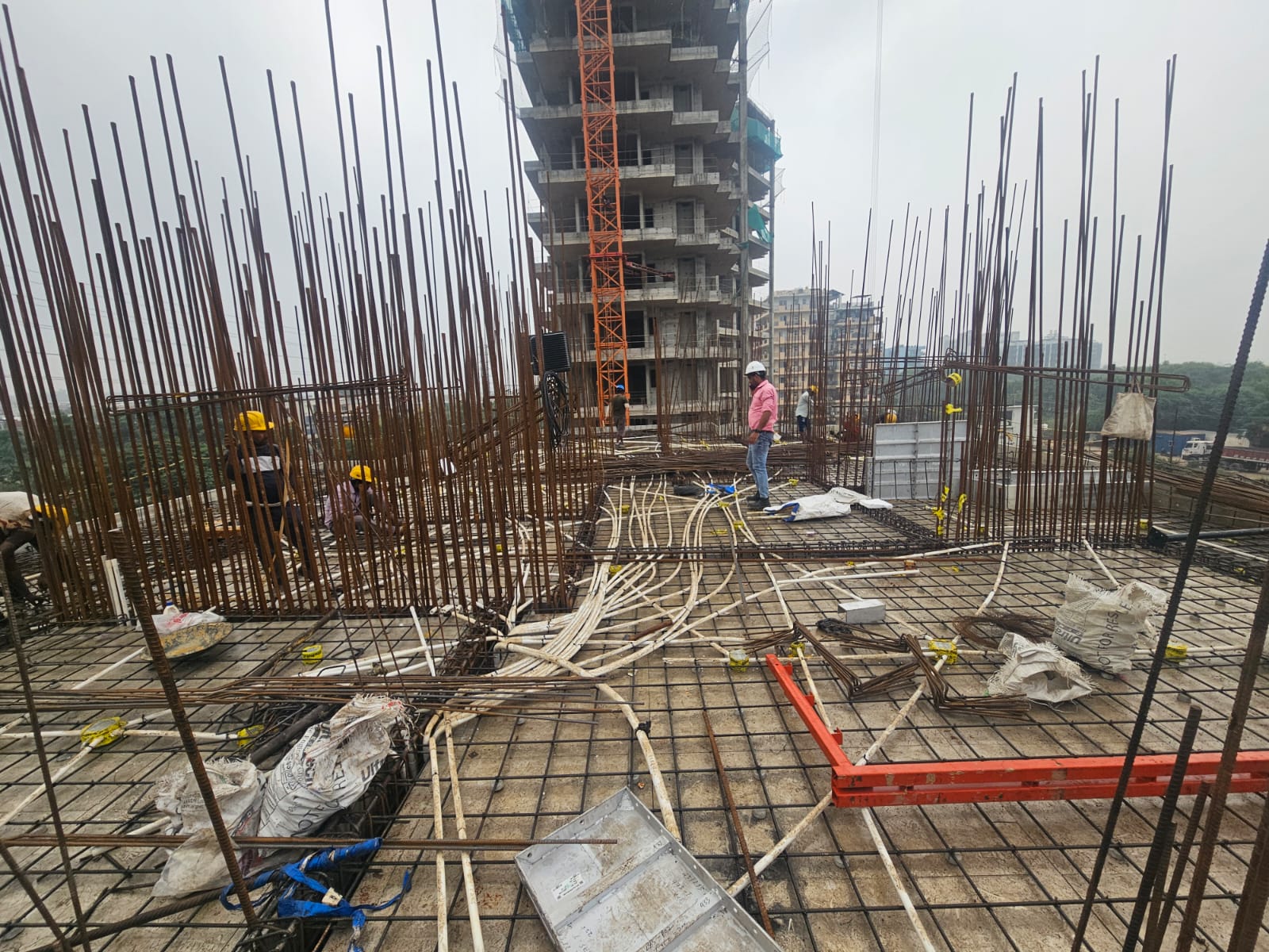Ruby tower pour 1 first floor roof